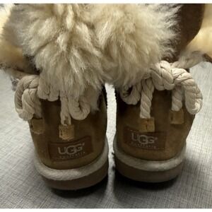 UGG Selene 1006493 Suede Leather Sheepskin Wool Fur  Chestnut Sz 8 Short Boots